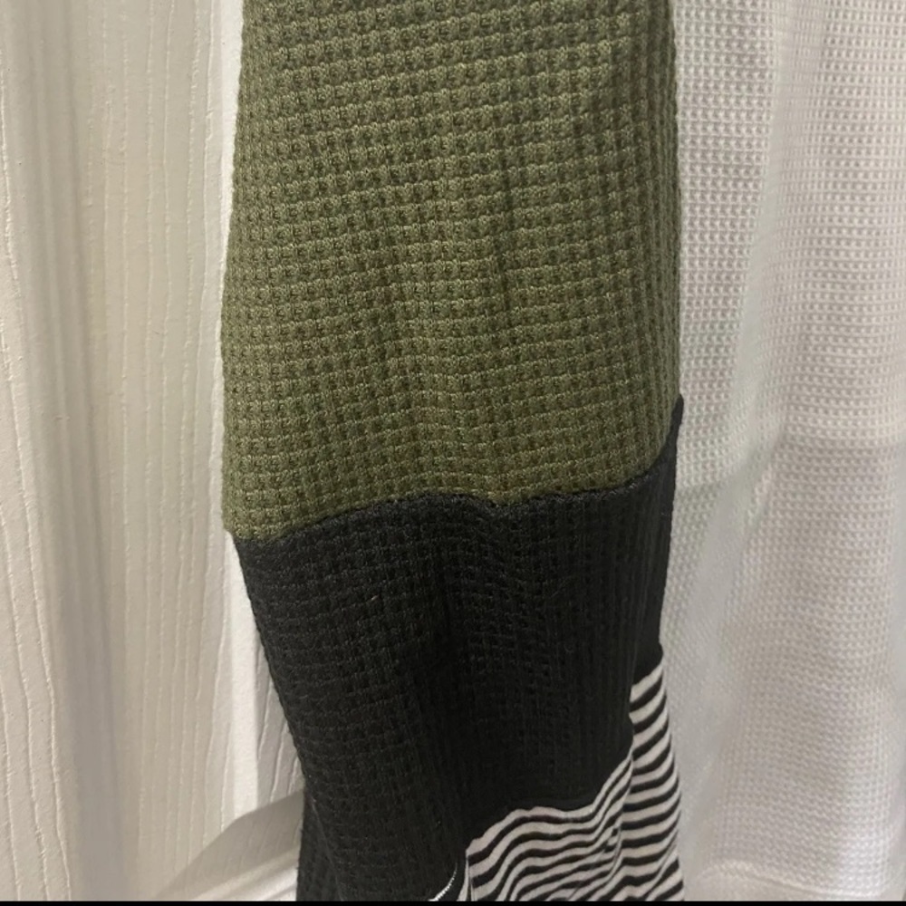 SHEIN Colorblock Waffle Knit Striped Panel Long Sleeve Top Women’s Size Small - Picture 5 of 8
